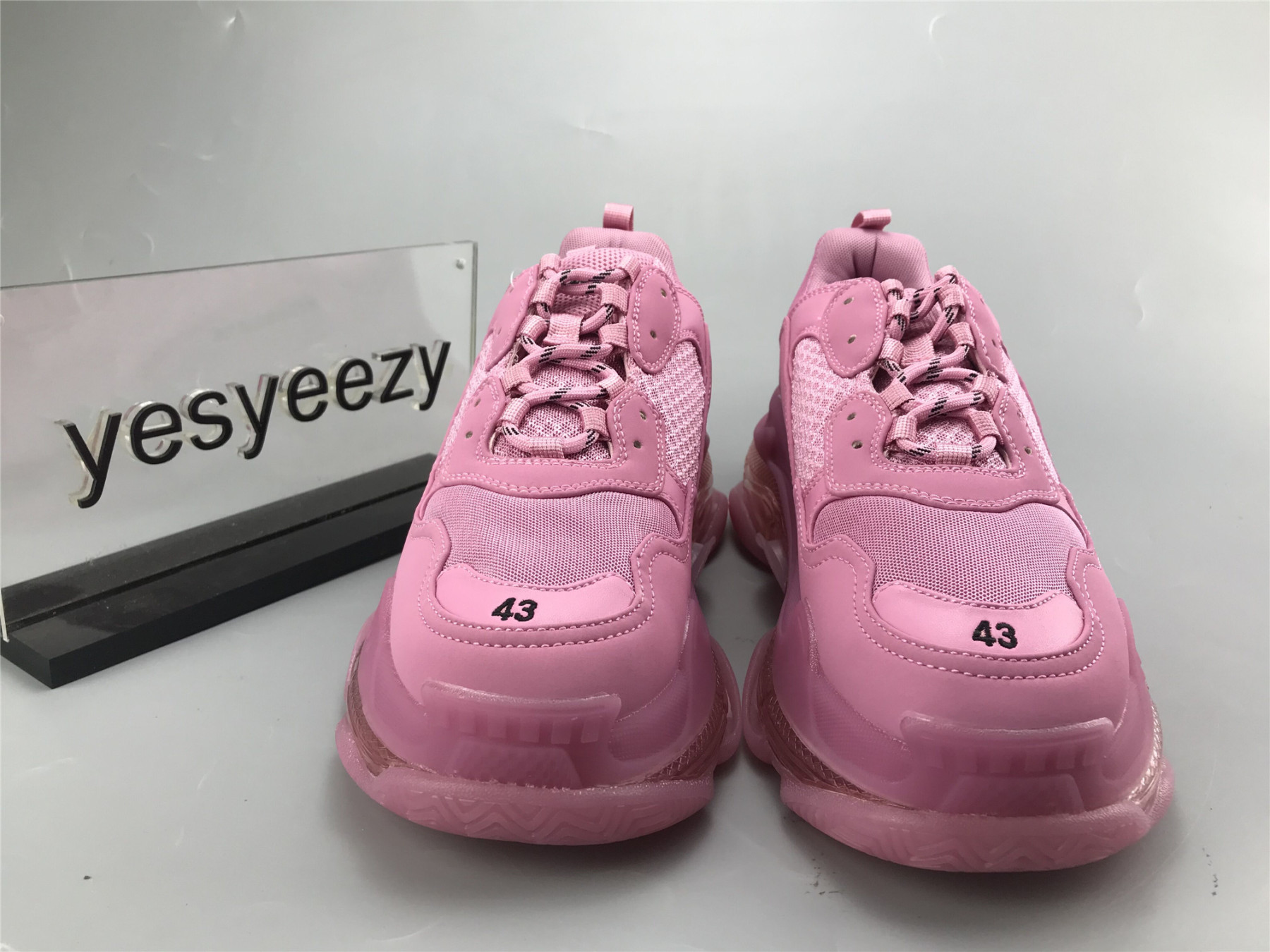 UA TRIPLE S CLEAR SOLE SNEAKER PINK