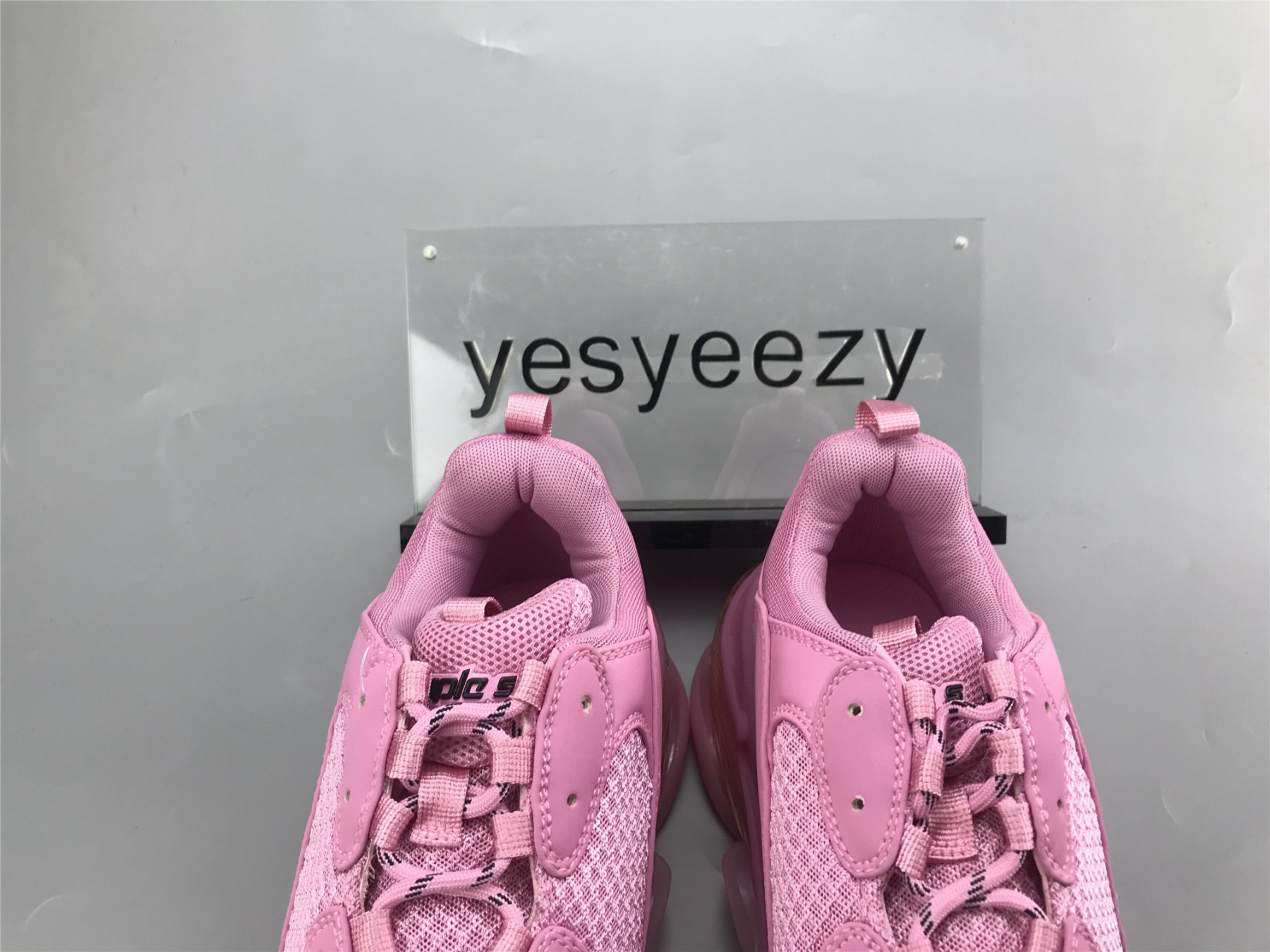 UA TRIPLE S CLEAR SOLE SNEAKER PINK