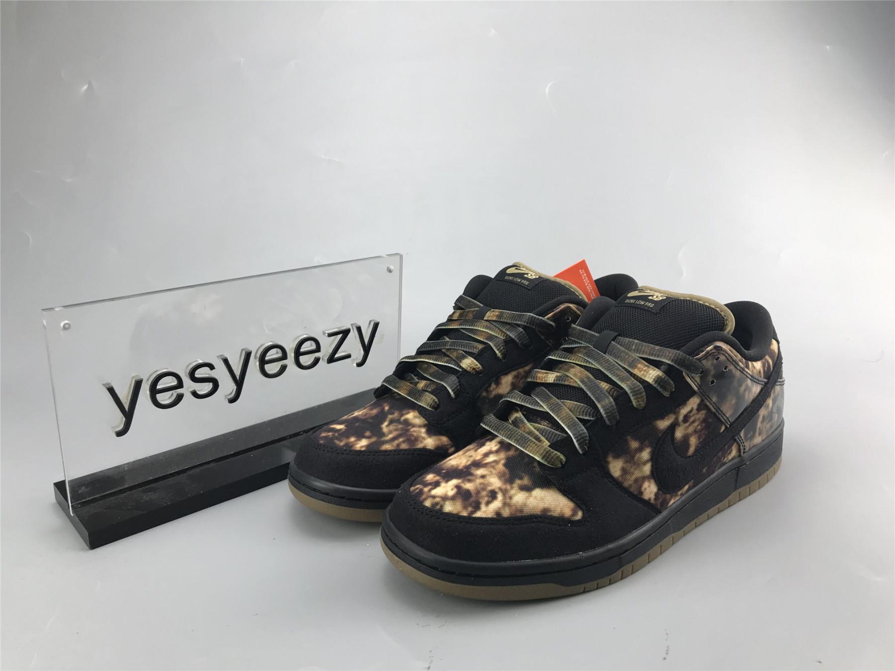 ua nike dunk sb pushead preM1vm 