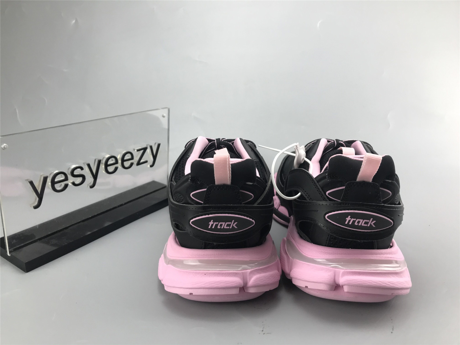 UA TRACK TRAINER BLACK PINK WITH LED LIGHTS