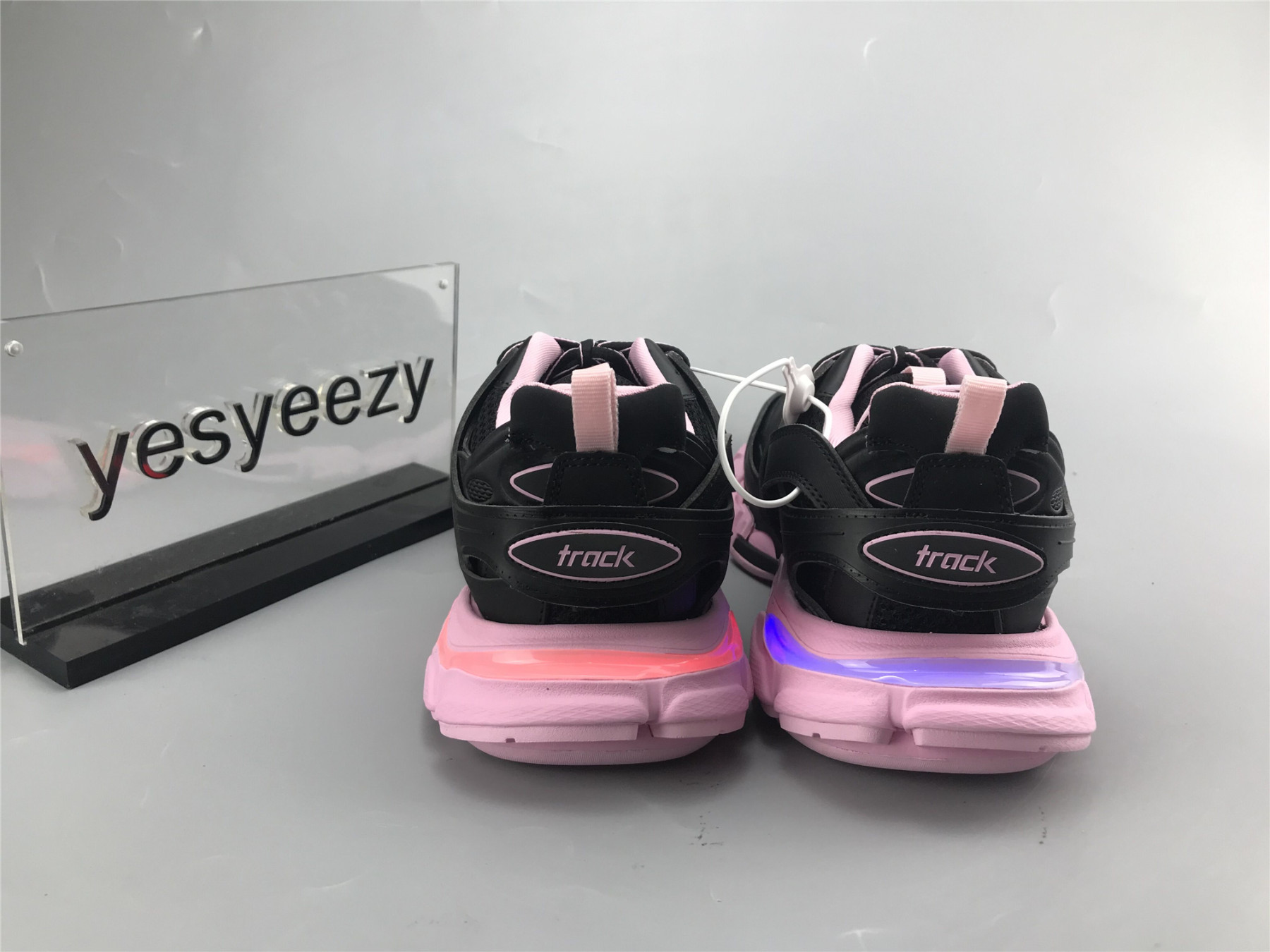 UA TRACK TRAINER BLACK PINK WITH LED LIGHTS