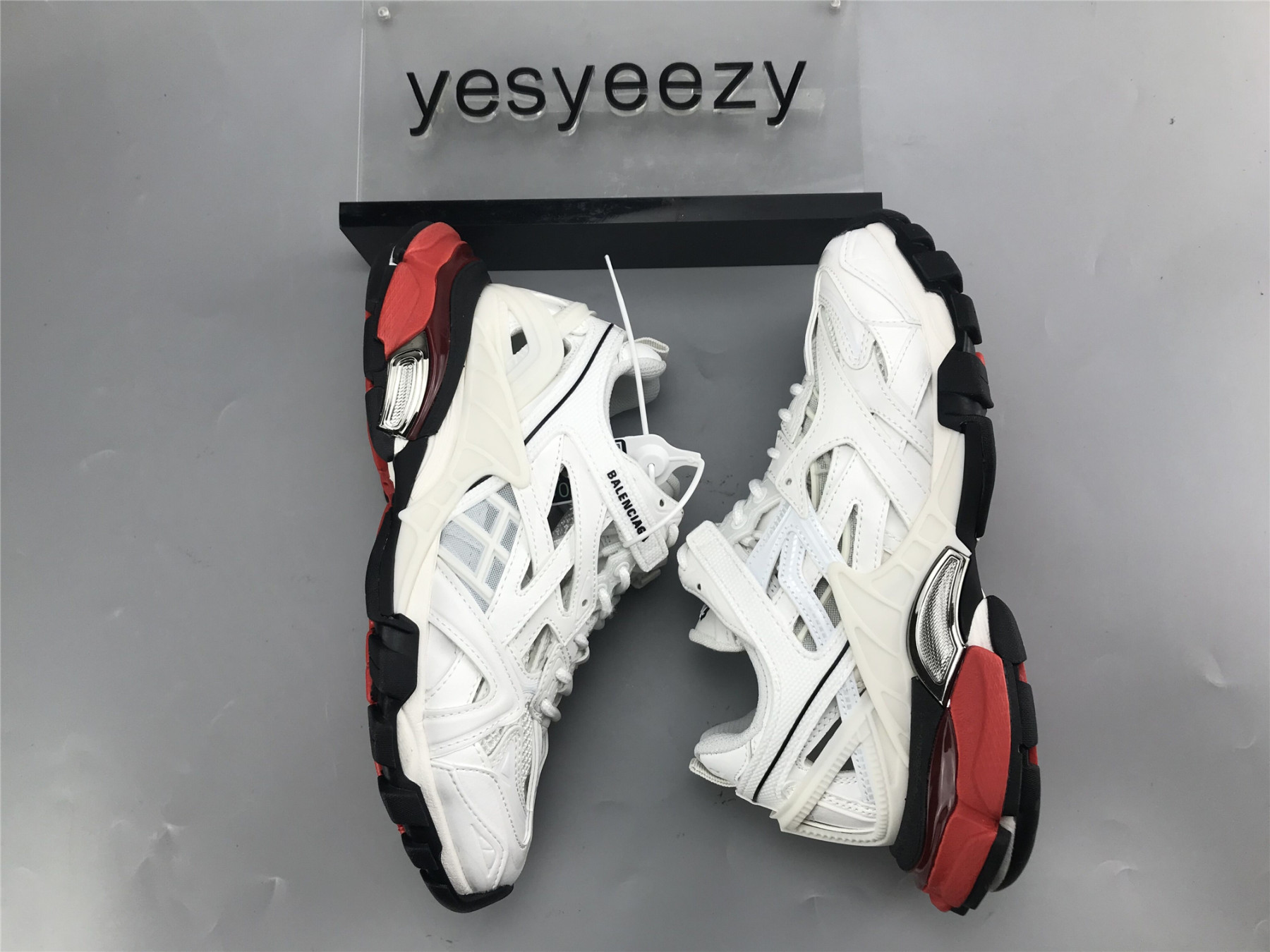 UA TRACK 2 TRAINER WHITE RED BLACK