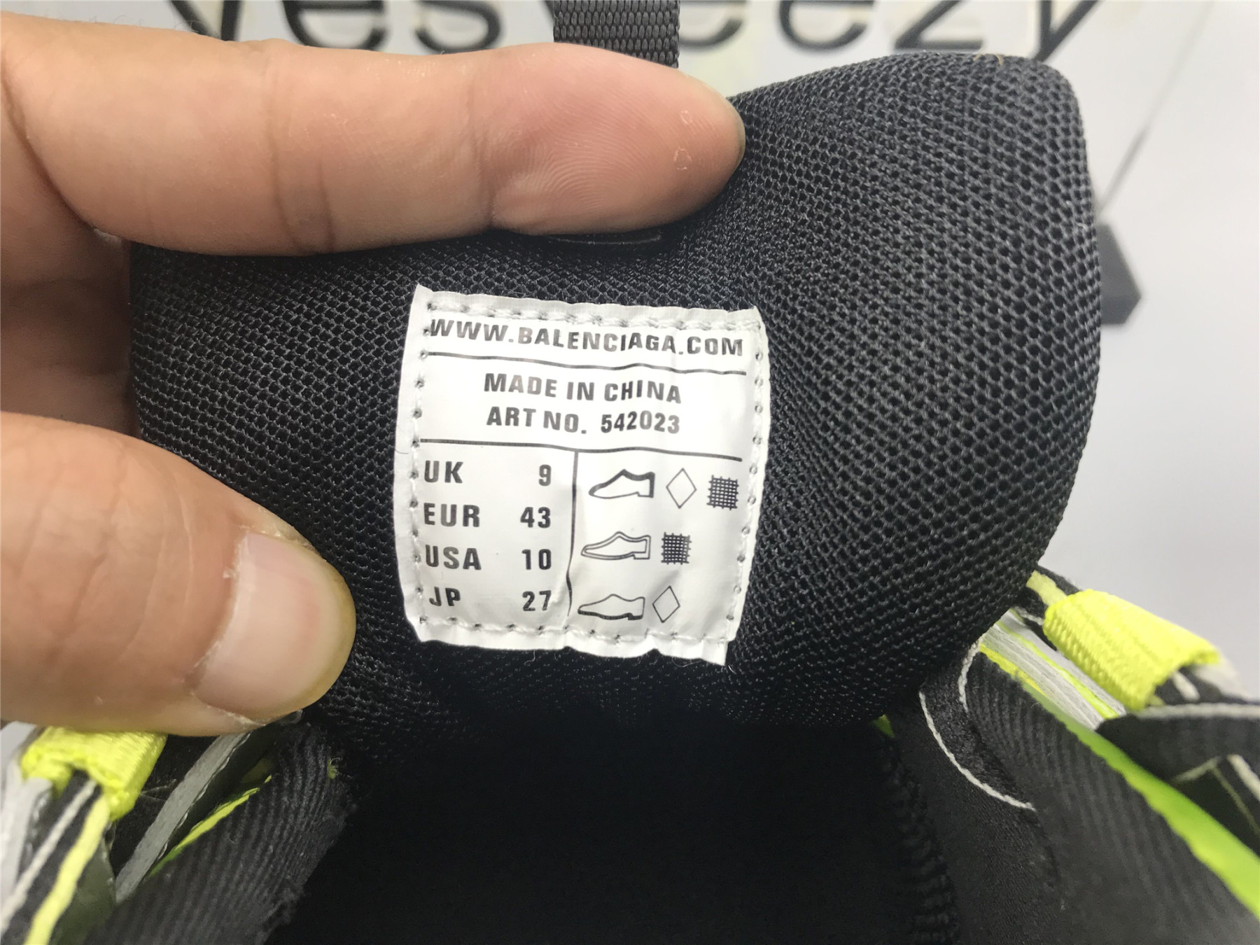 UA TRACK TRAINER SILVER GREEN SNEAKER