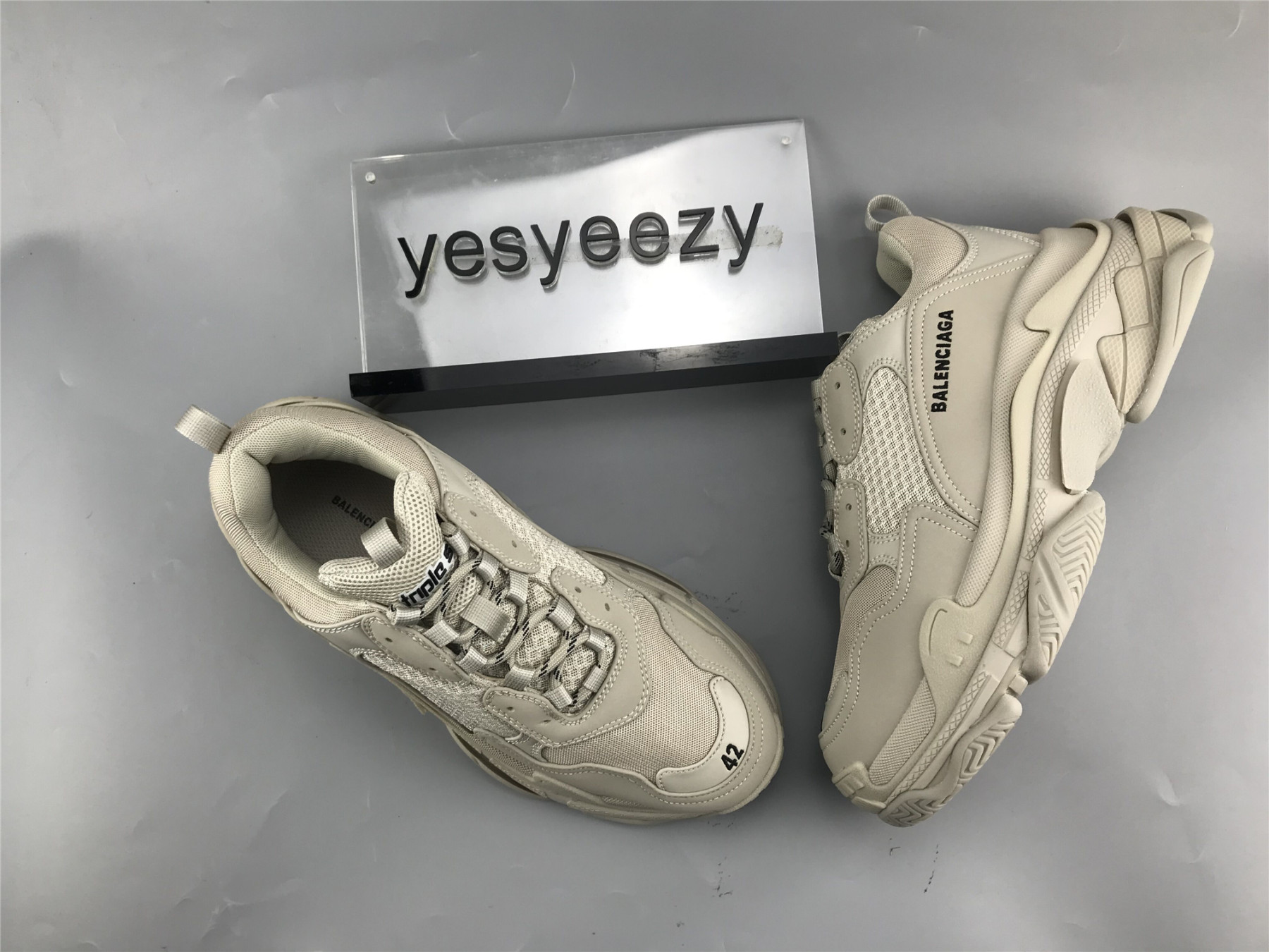 UA TRIPLE S SNEAKER RICE ASH