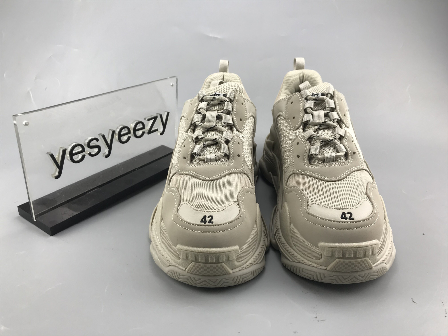 UA TRIPLE S SNEAKER RICE ASH