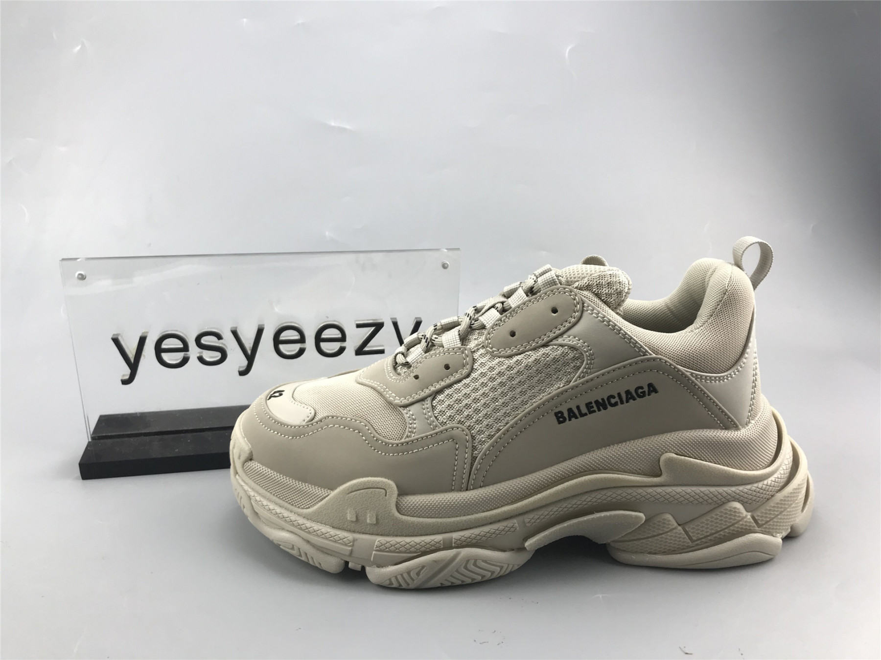 UA TRIPLE S SNEAKER RICE ASH