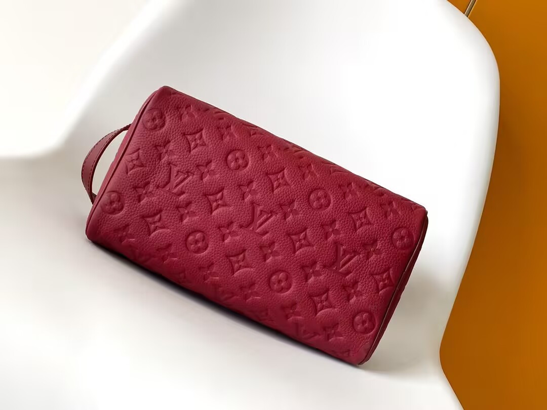 LV DOPP KIT Toilet Bag M13023 28x15x16.5cm