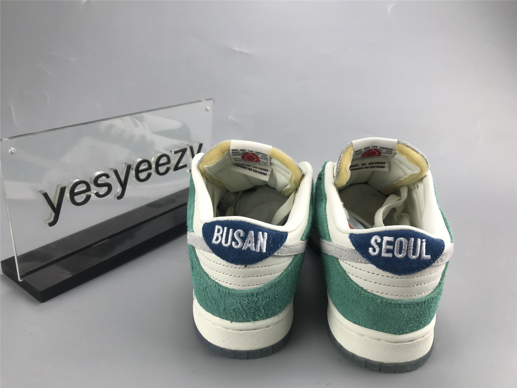 UA NIKE KASINA X DUNK LOW