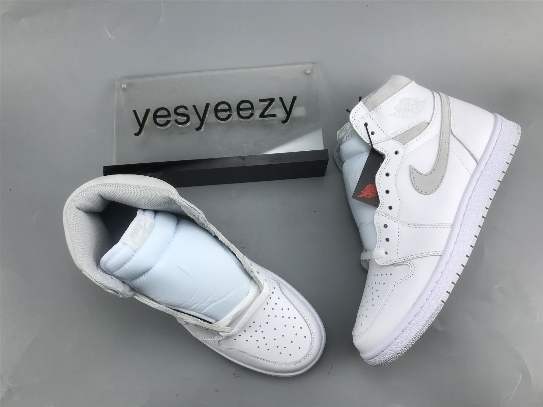 UA AIR JORDAN 1 RETRO HIGH 