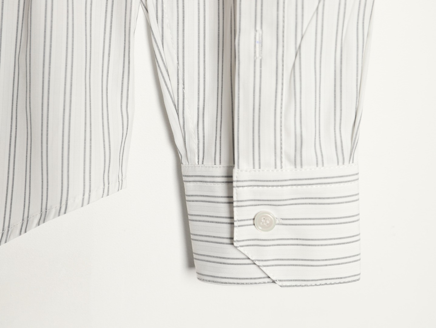 Ce1i*e long-sleeved shirts