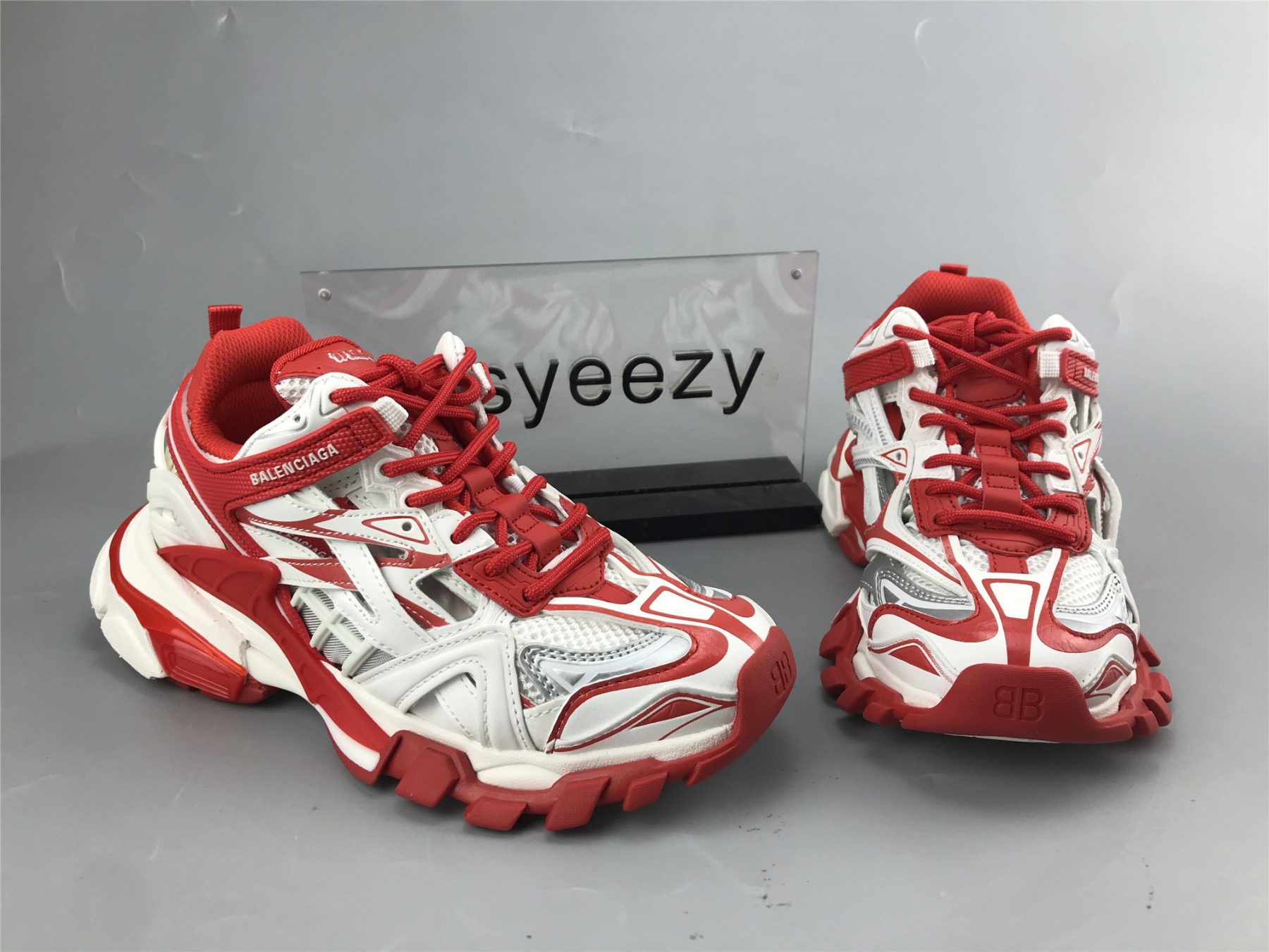 UA TRACK 2 TRAINER WHITE BRIGHT RED SNEAKER