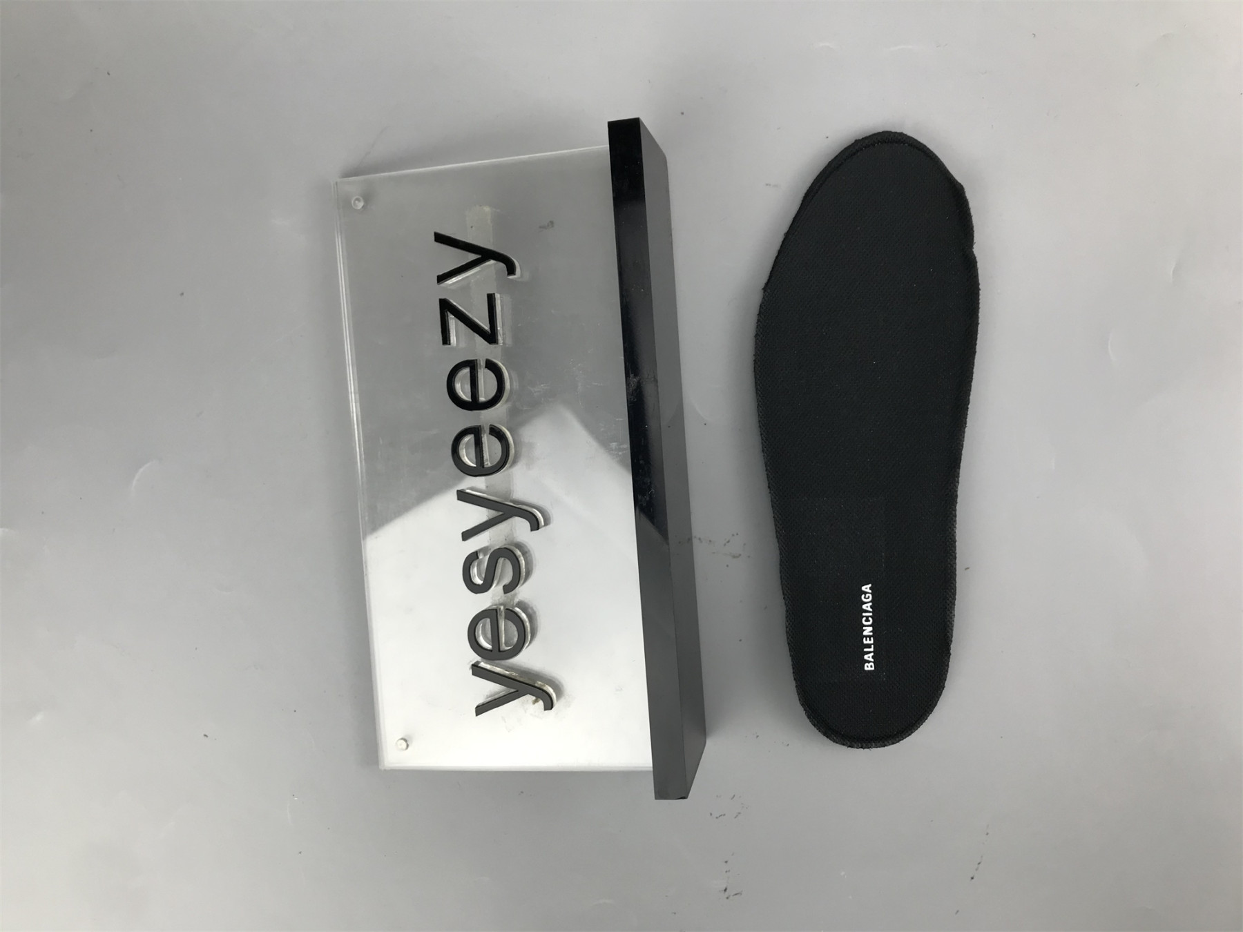UA TRACK SNEAKER WHITE BLACK