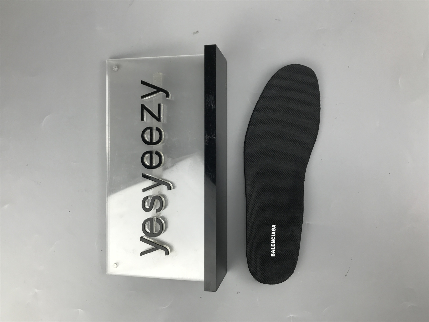 UA TRIPLE S CLEAR SOLE BLACK SILVER