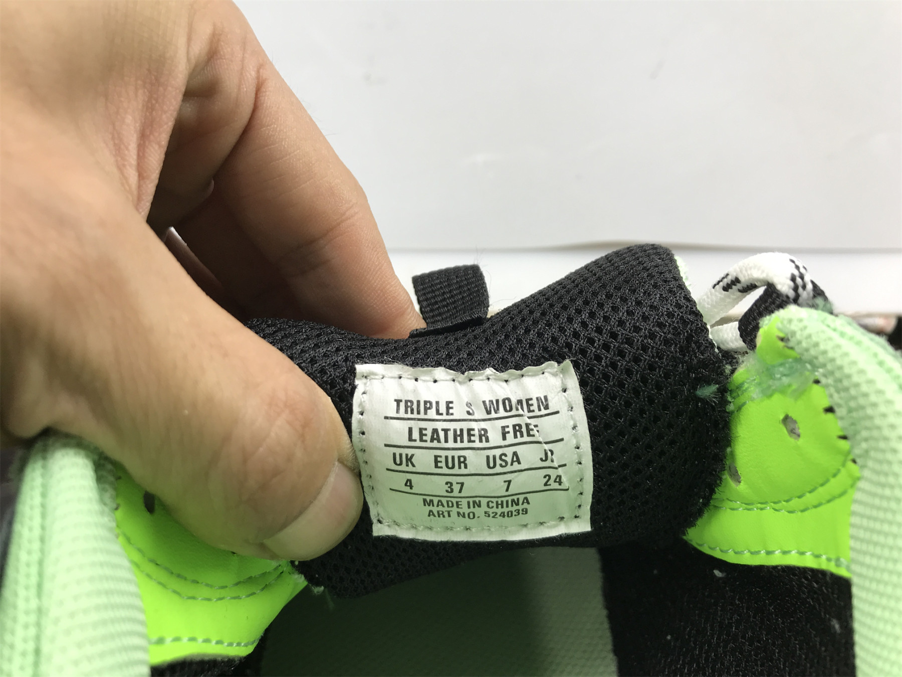 UA TRIPLE S CLEAR SOLE WHITE GREEN BLACK