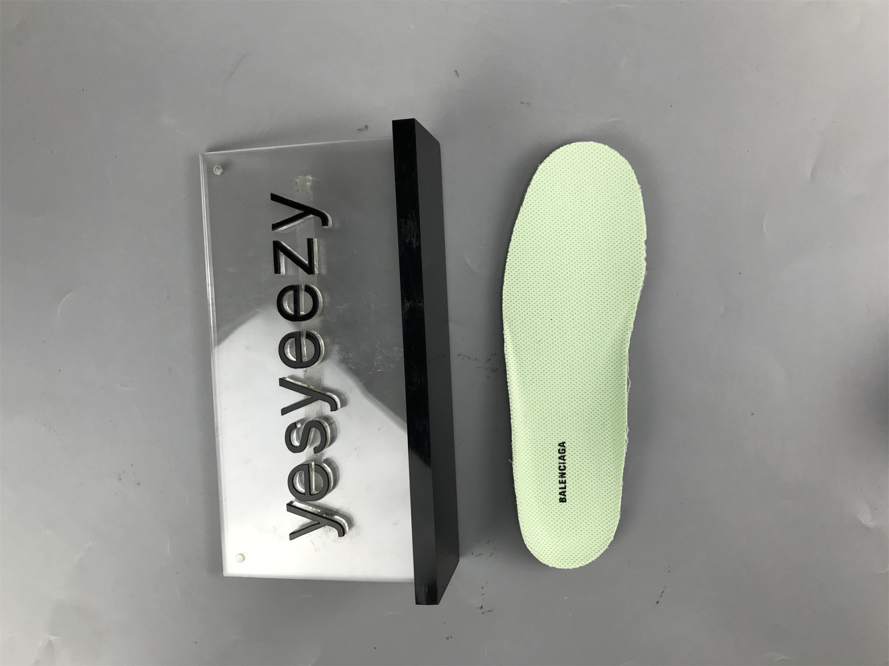 UA TRIPLE S CLEAR SOLE WHITE GREEN BLACK