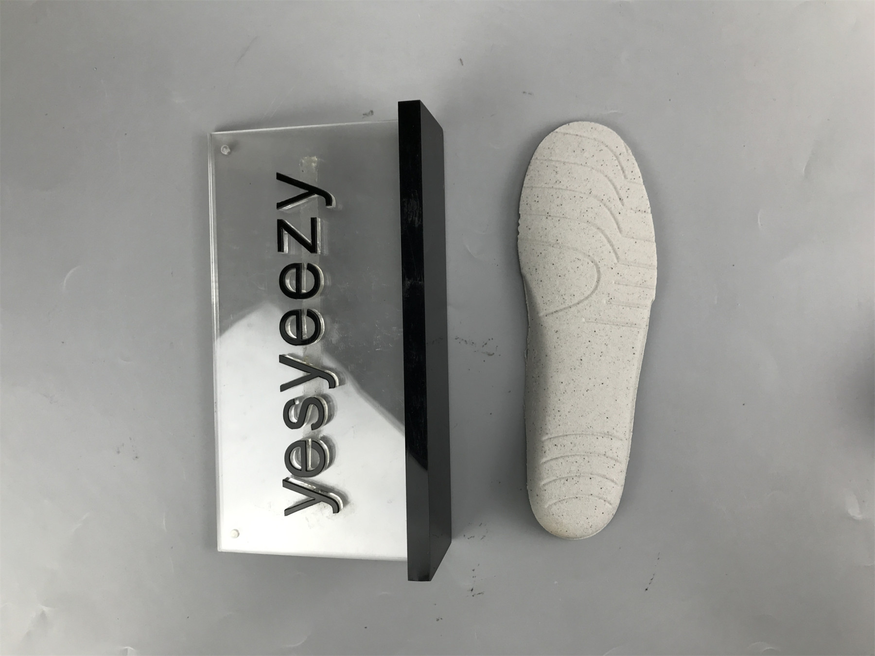 UA TRIPLE S CLEAR SOLE WHITE GREEN BLACK