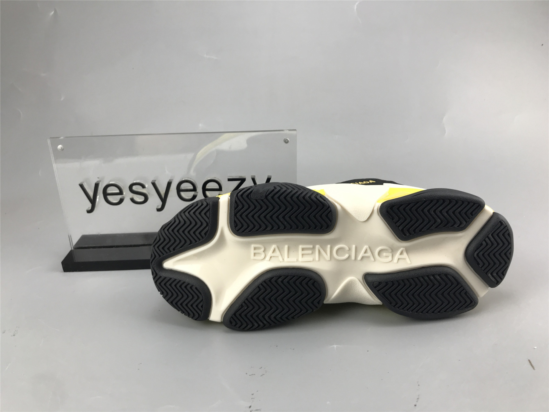 UA TRIPLE S CLEAR SOLE BLACK YELLOW