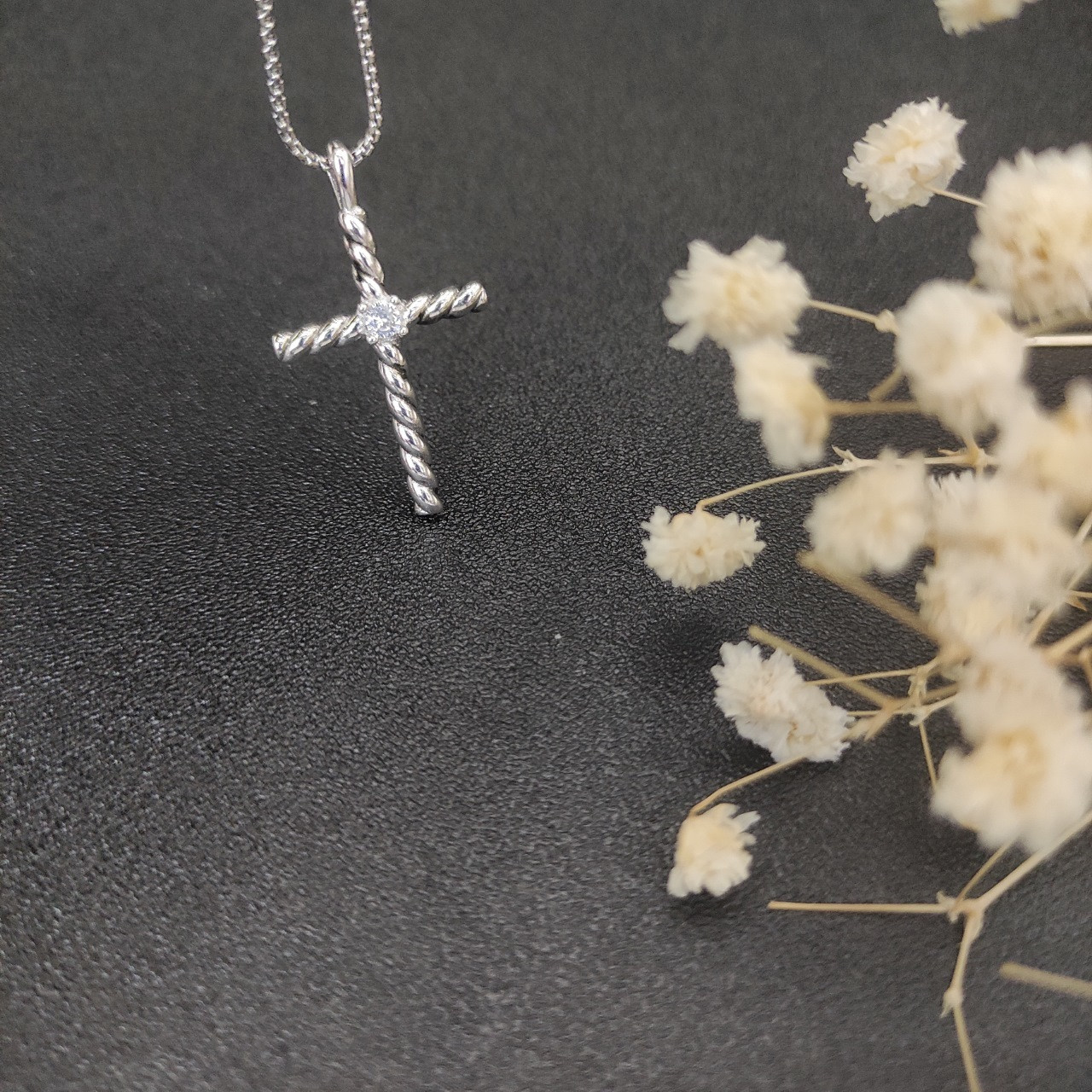 dau1d Yvrm*n cross necklace(chain length 45+5cm delay chain chain thickness 1.5mm)