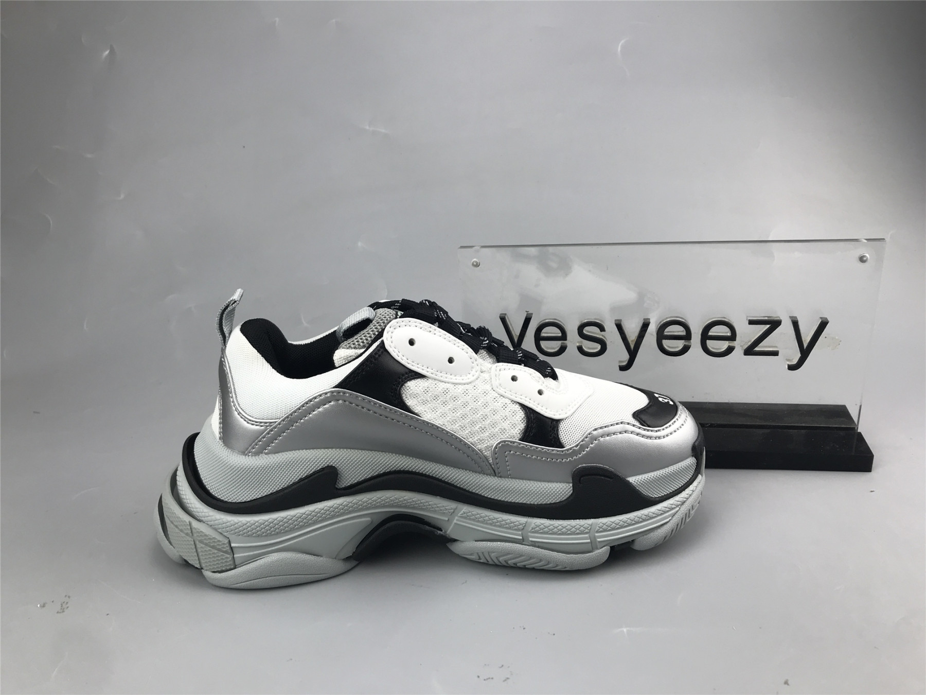 UA TRIPLE S SNEAKER GREY DARK GRAY BLACK