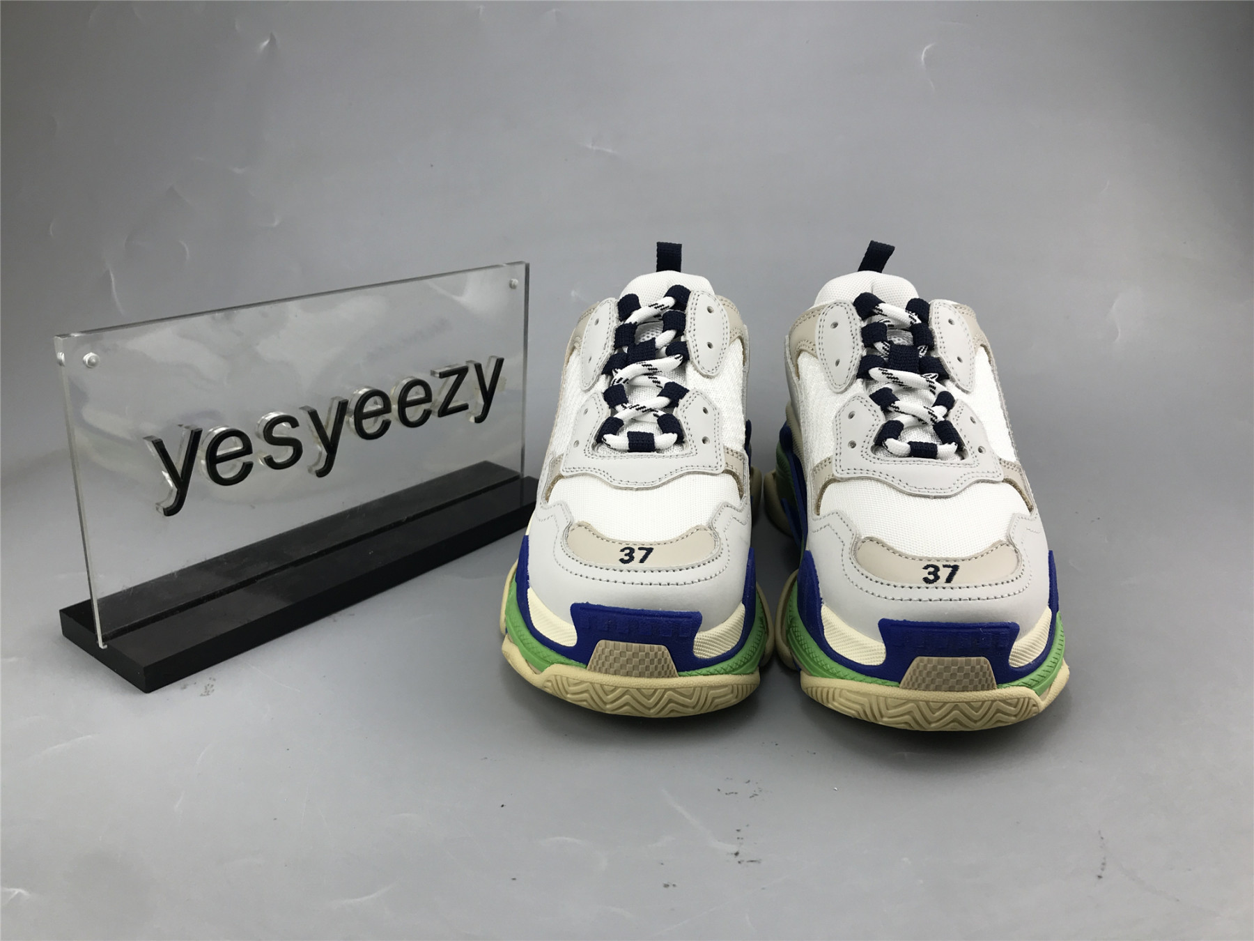UA TRIPLE S CLEAR SOLE WHITE DK.BLUE