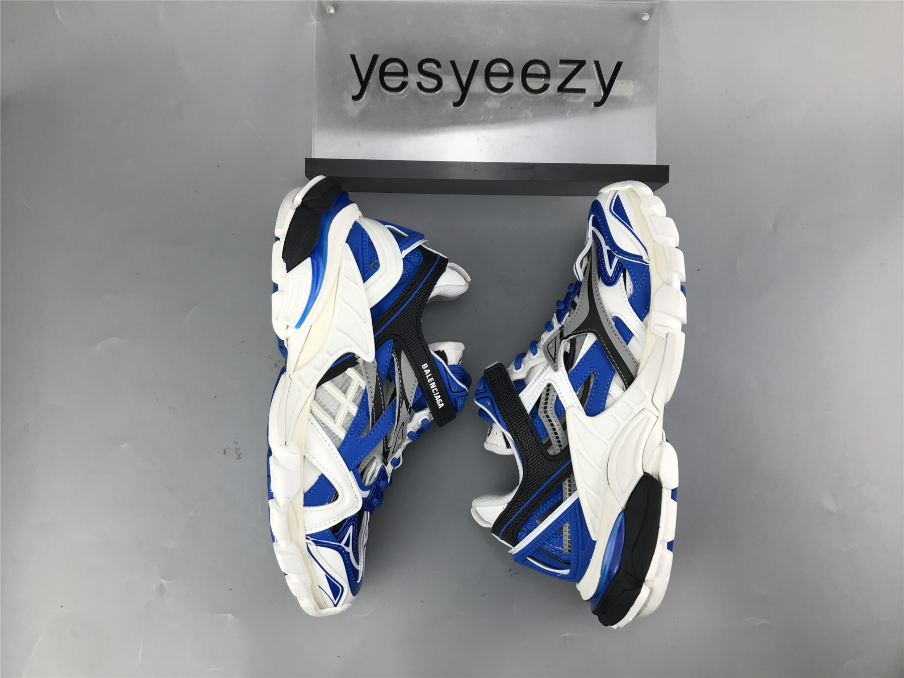 UA TRACK 2 OPEN SNEAKER WHITE ROYAL
