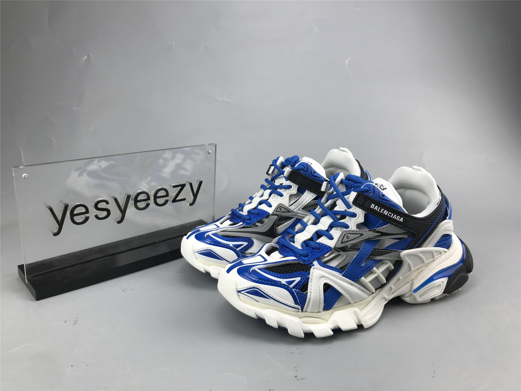 UA TRACK 2 OPEN SNEAKER WHITE ROYAL