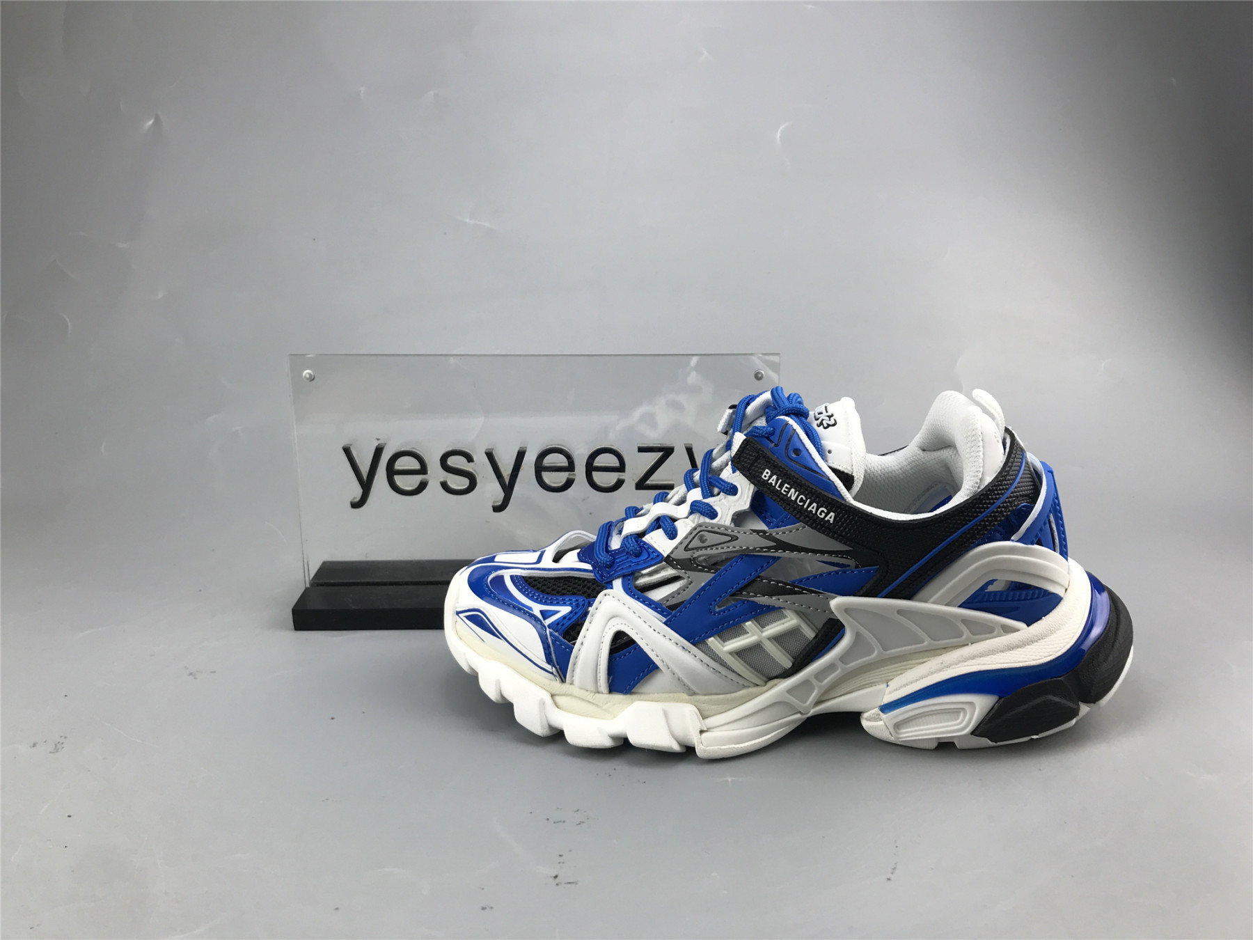 UA TRACK 2 OPEN SNEAKER WHITE ROYAL