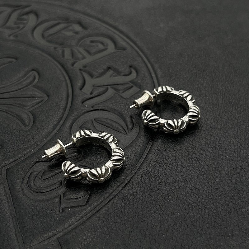 Ch*0me He**ts Earrings