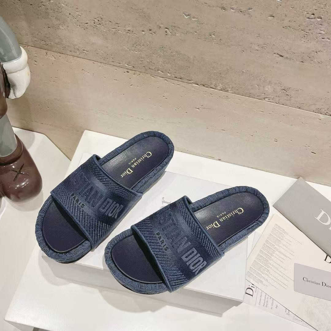 UA D10r Sandal