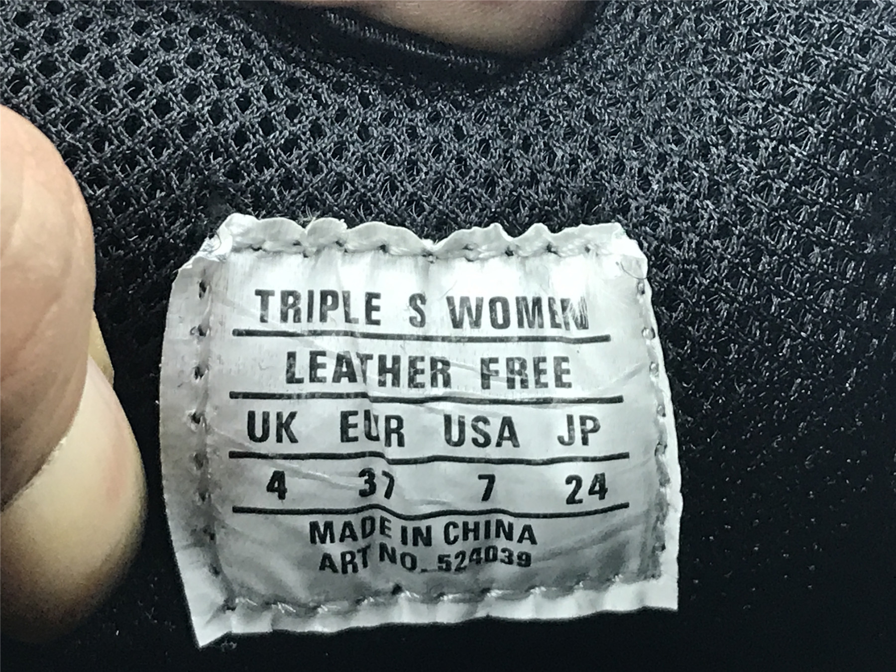 UA TRIPLE S CLEAR SOLE BLACK GREY