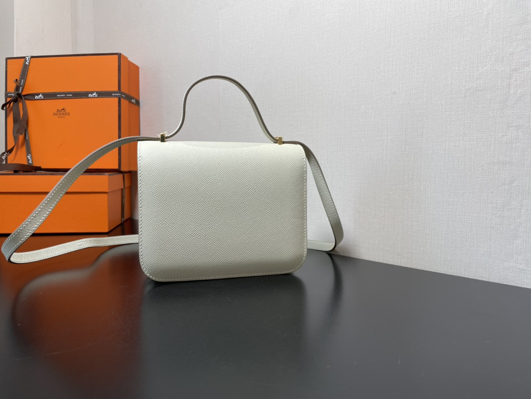 H**me5 Constance 24 White Epsom leather gold hardware 9.4"x5.9"x3"