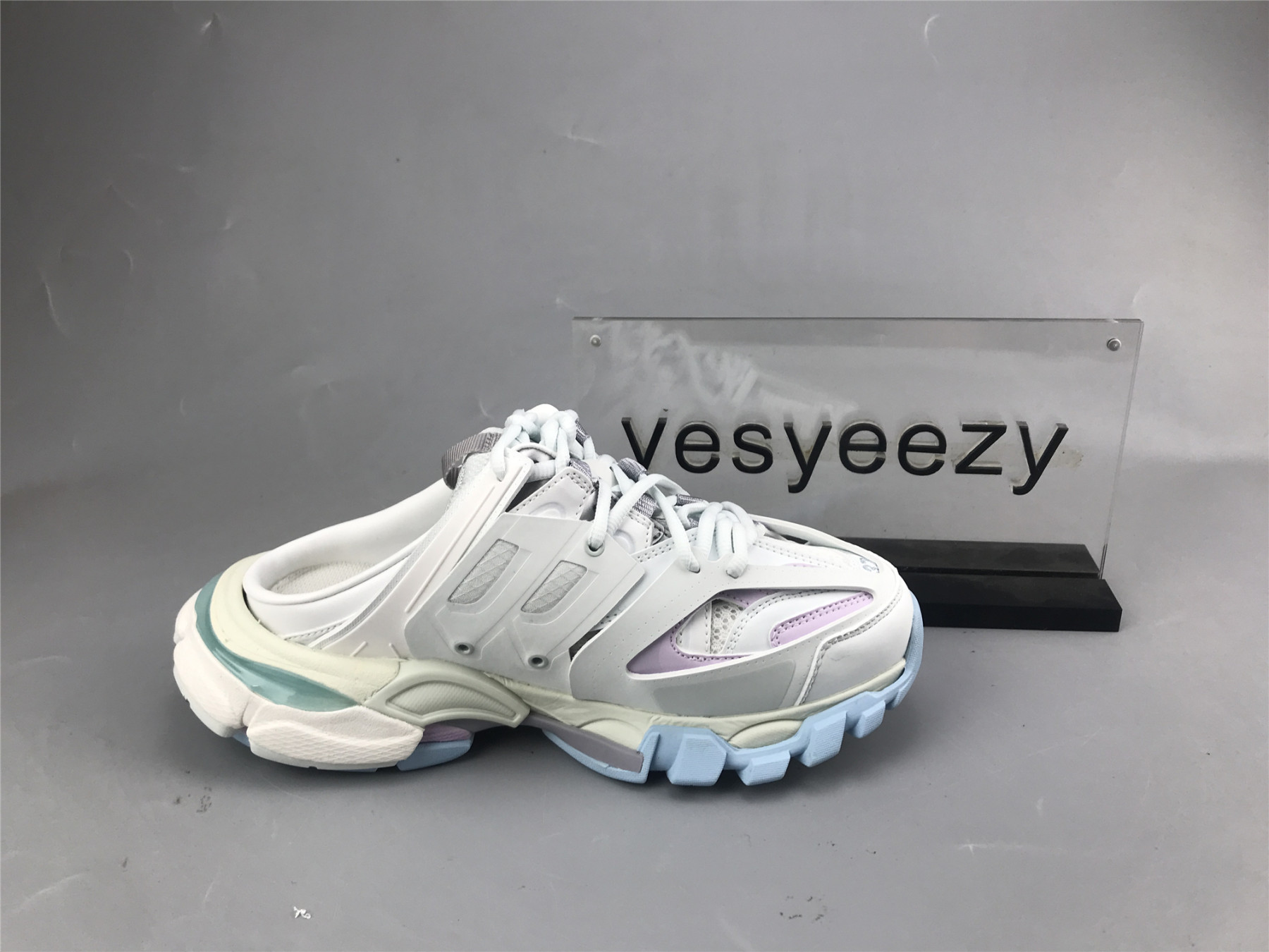 UA TRACK MULE PASTEL
