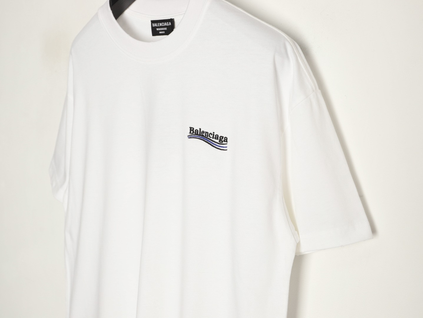 Ba1en*iaga short-sleeved t-shirt