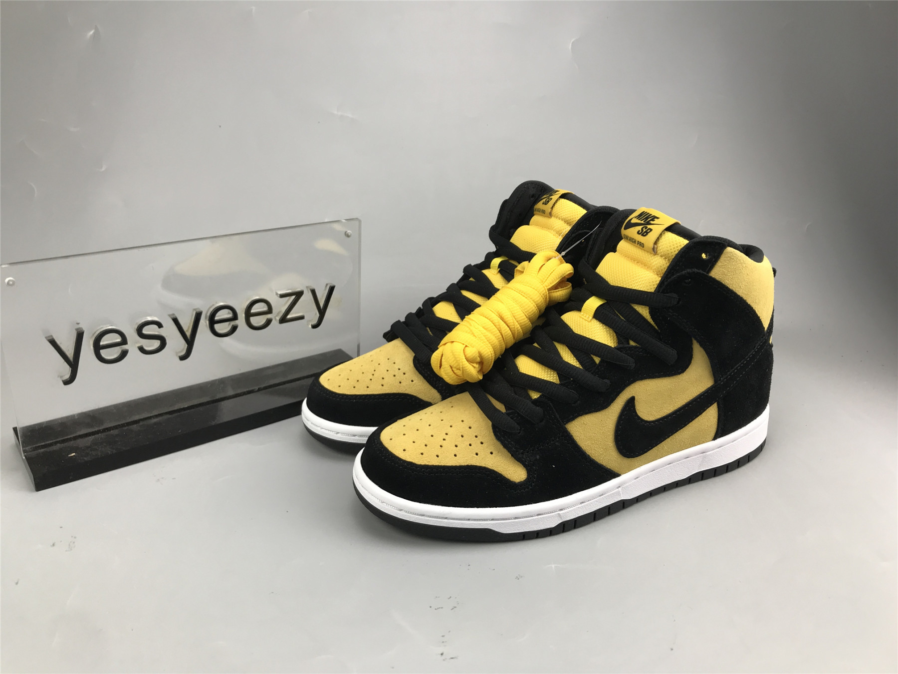 ua nike dunk high pro sb 