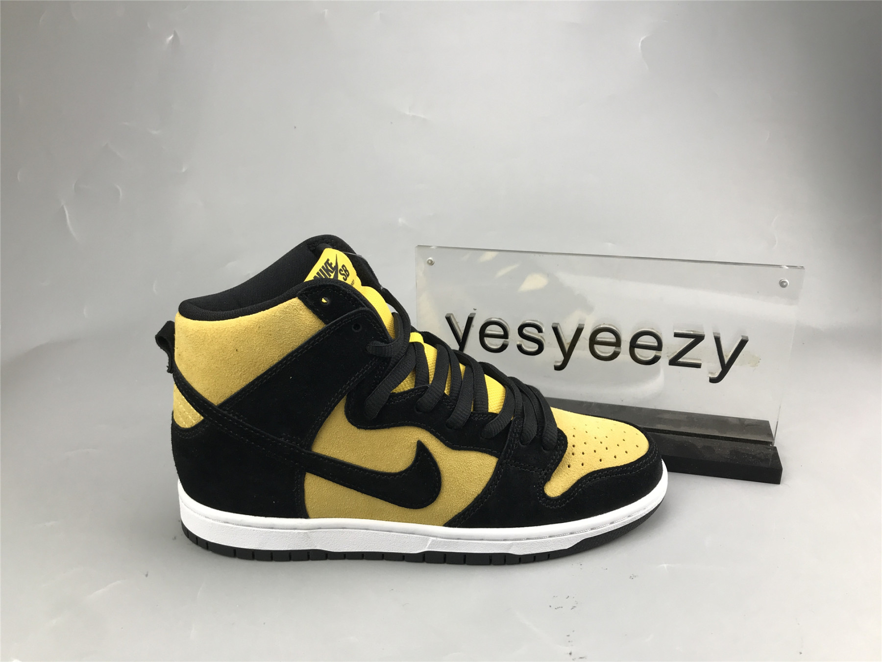 ua nike dunk high pro sb 