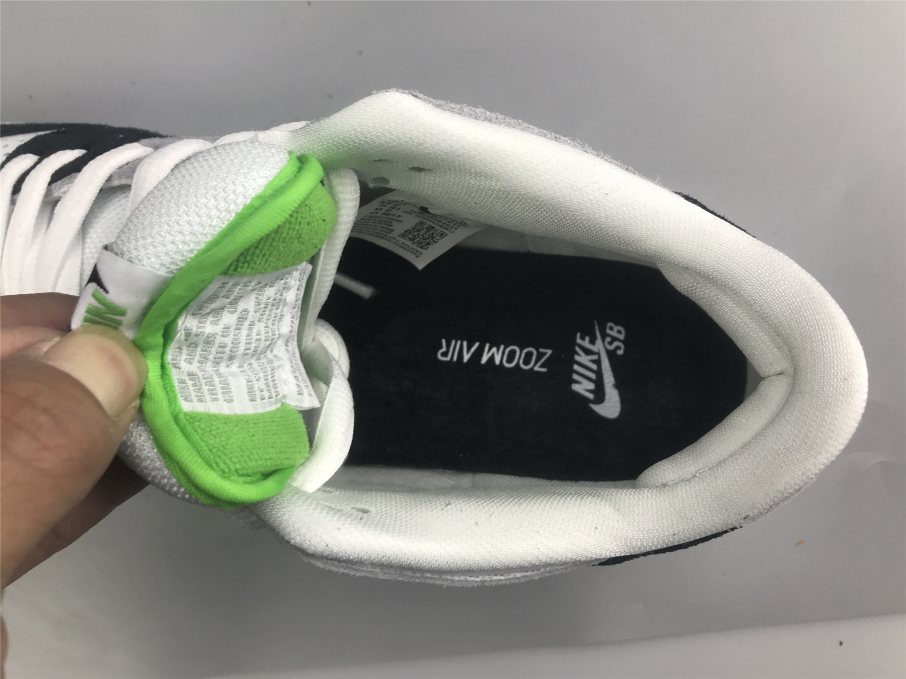 ua nike dunk low sb 