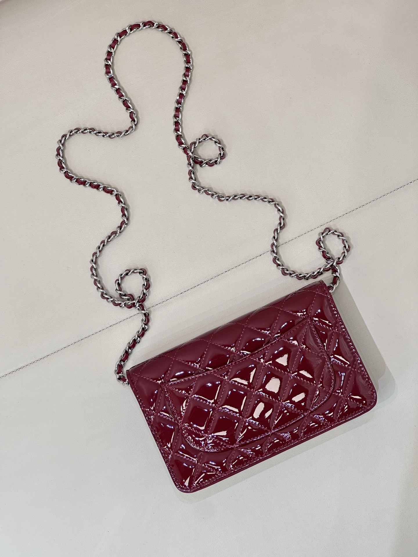 Ch**el woc classic wallet on chain 13x19cm