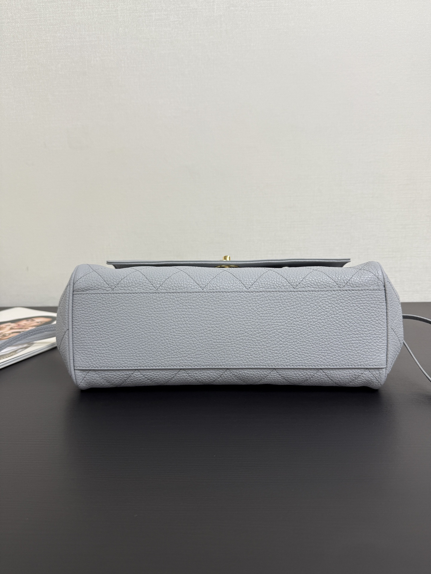 Ch**el small tote as6288 15x31x12cm