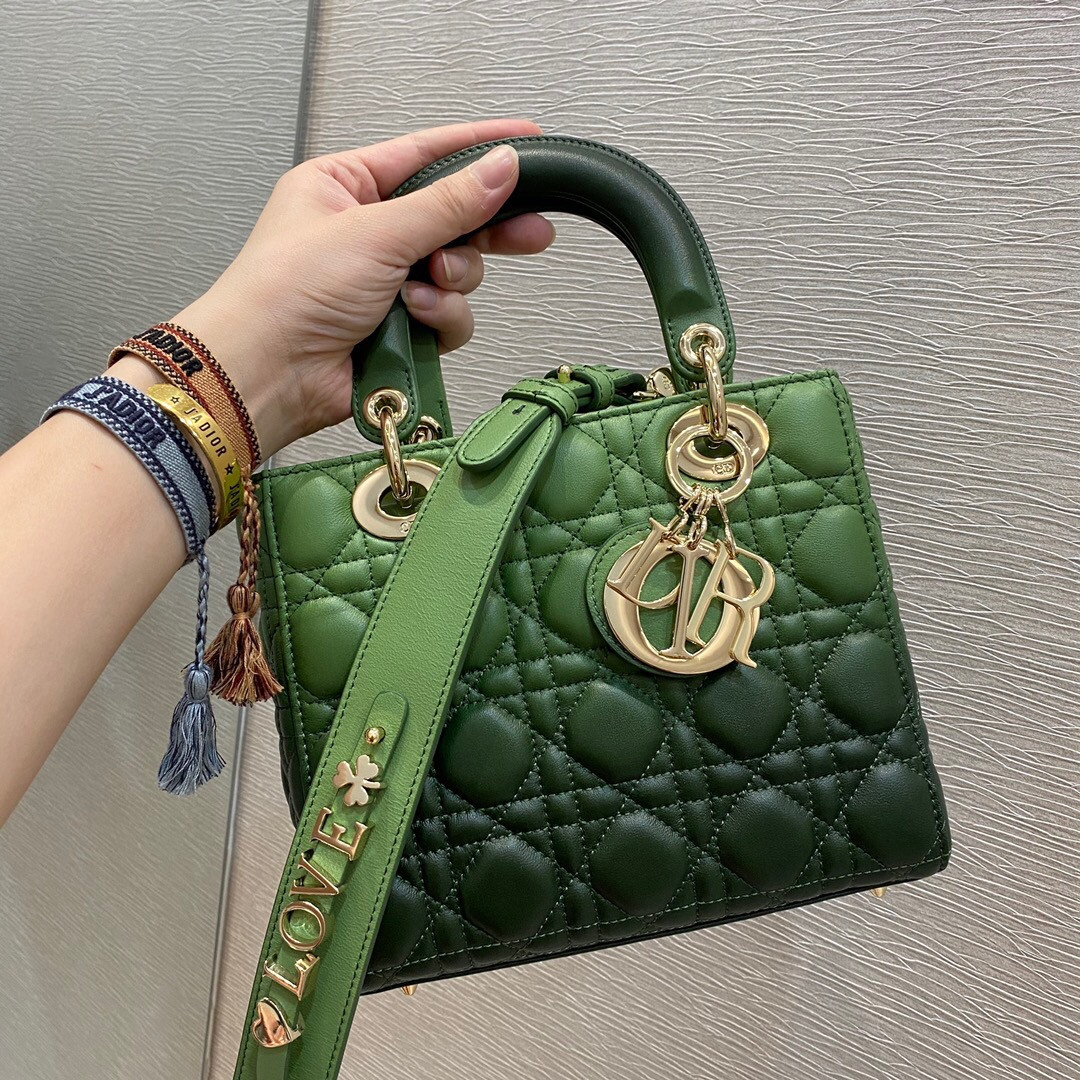 Small Lady D10r Bag 8 x 6.5 x 3 inches
