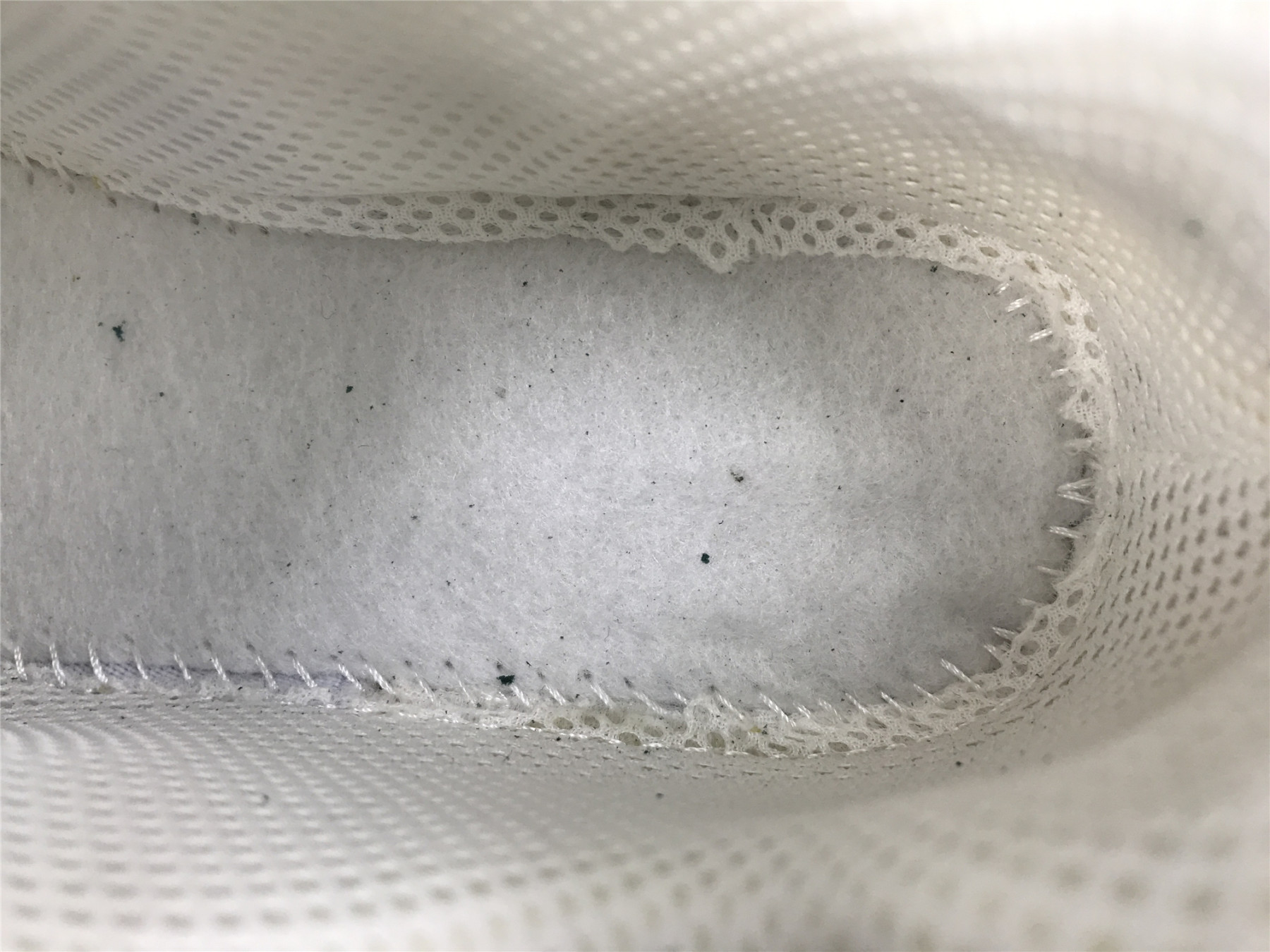 ua phanT0m sneaker white