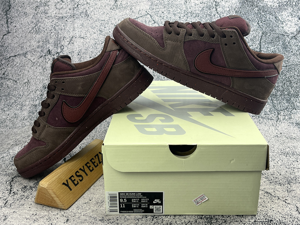 ua dunk low preM1vm sb 