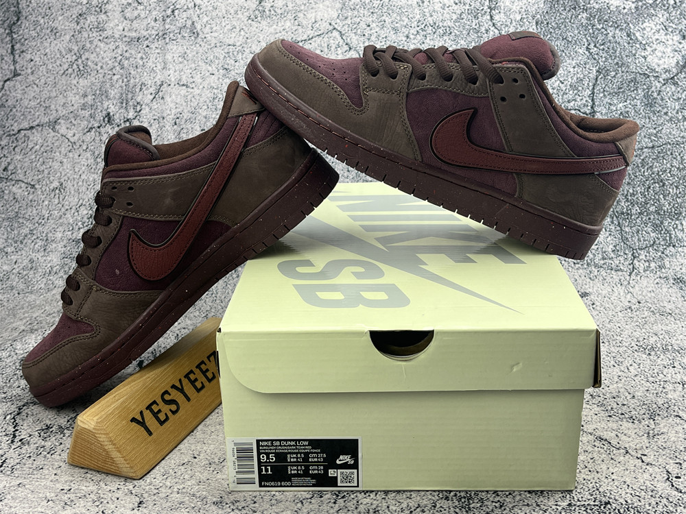 ua dunk low preM1vm sb 