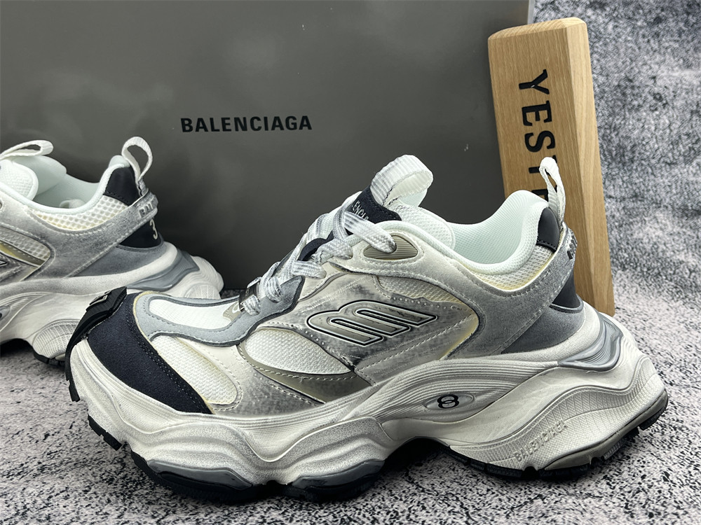 UA Cargo White Grey