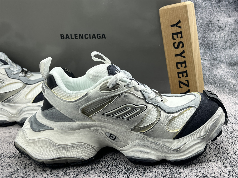 UA Cargo White Grey