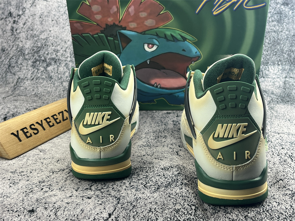UA WMNS AIR JORDAN 4 2024