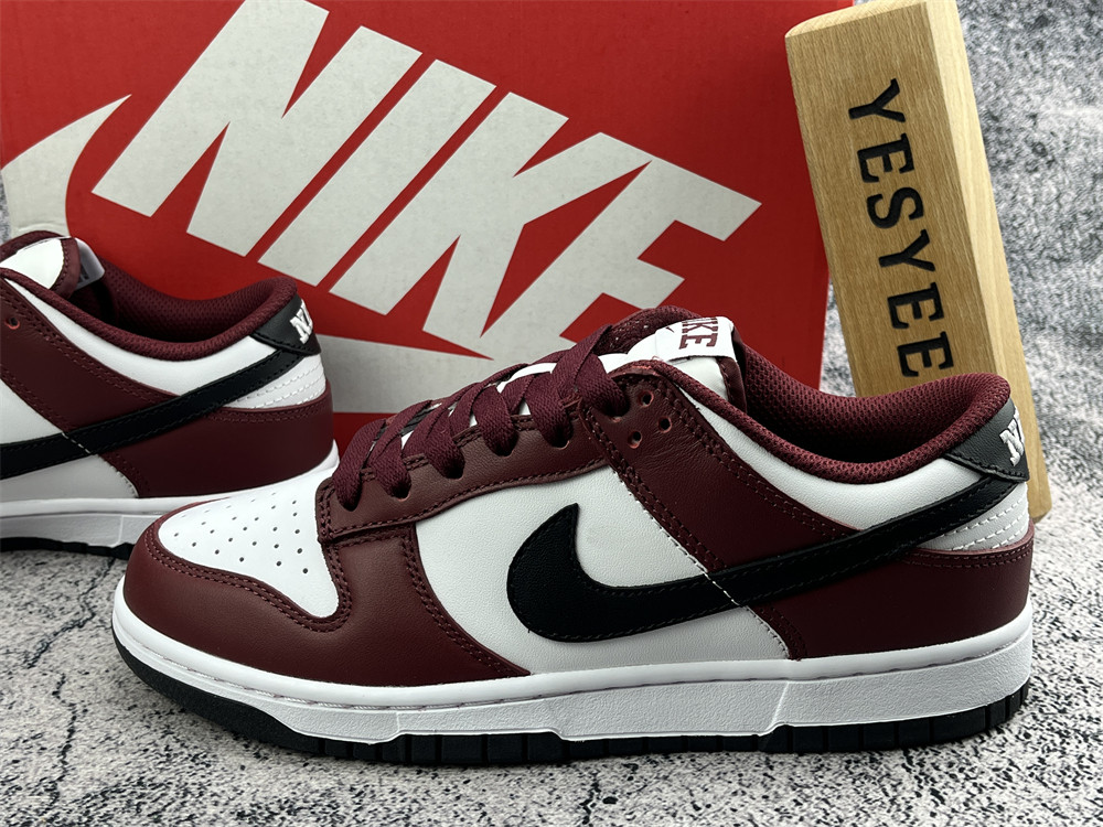 UA DUNK LOW RED