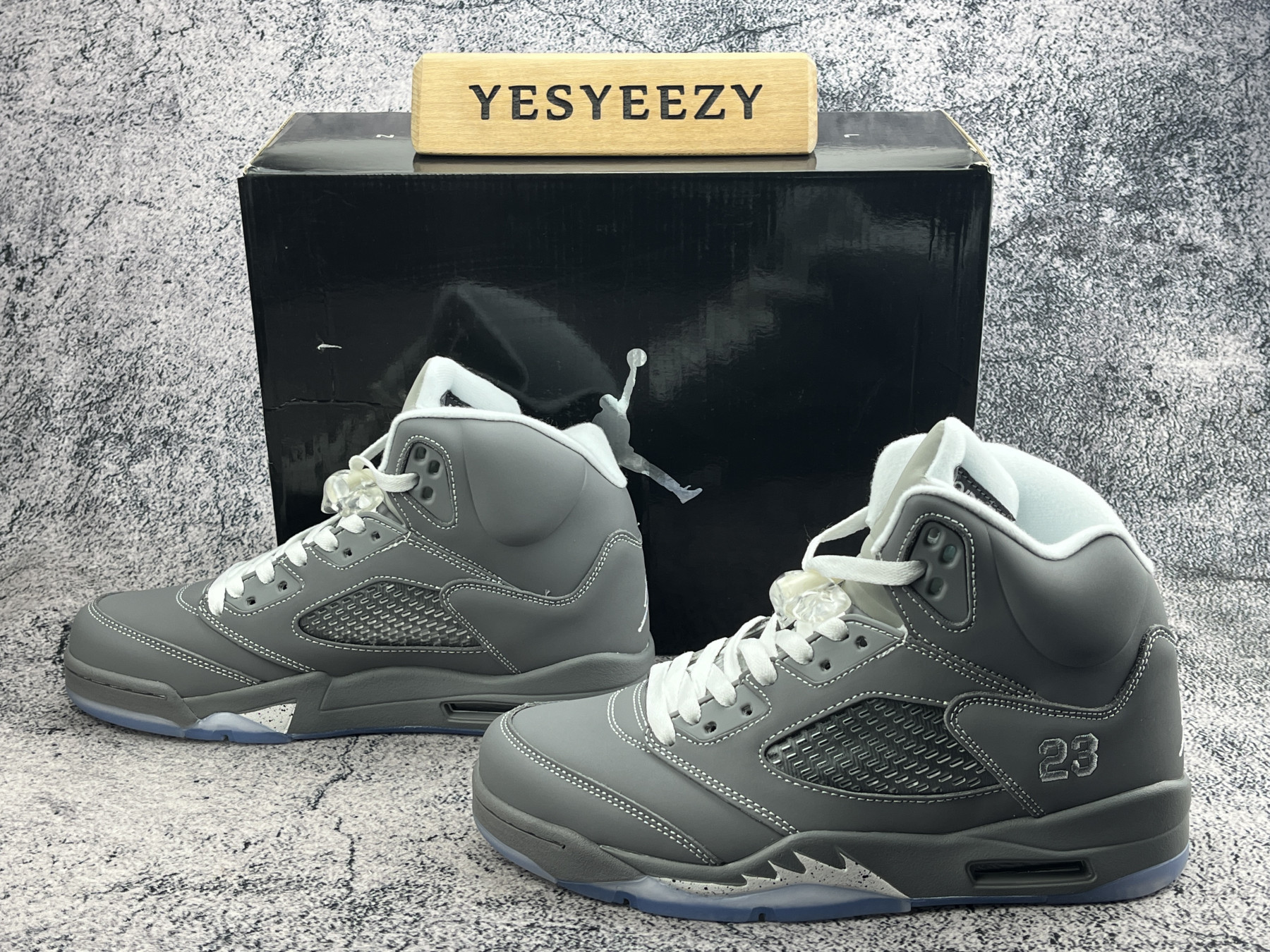 UA Jordan 5 Retro