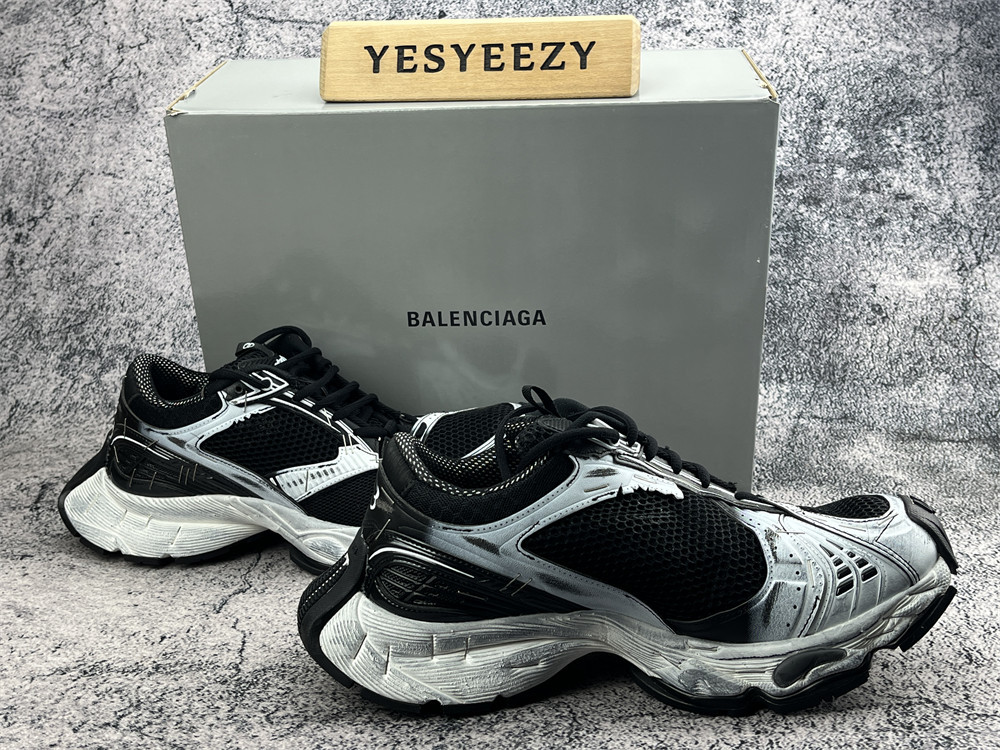 ua Ba1en*iaga stapler sneakers