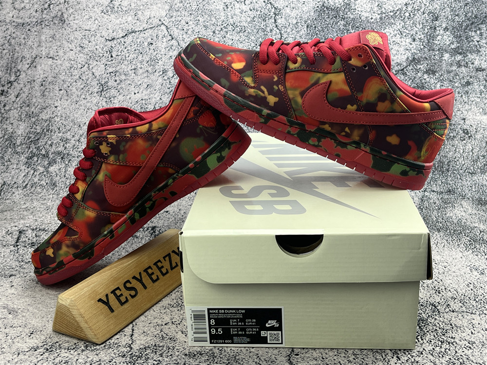 UA Nike SB Dunk Low