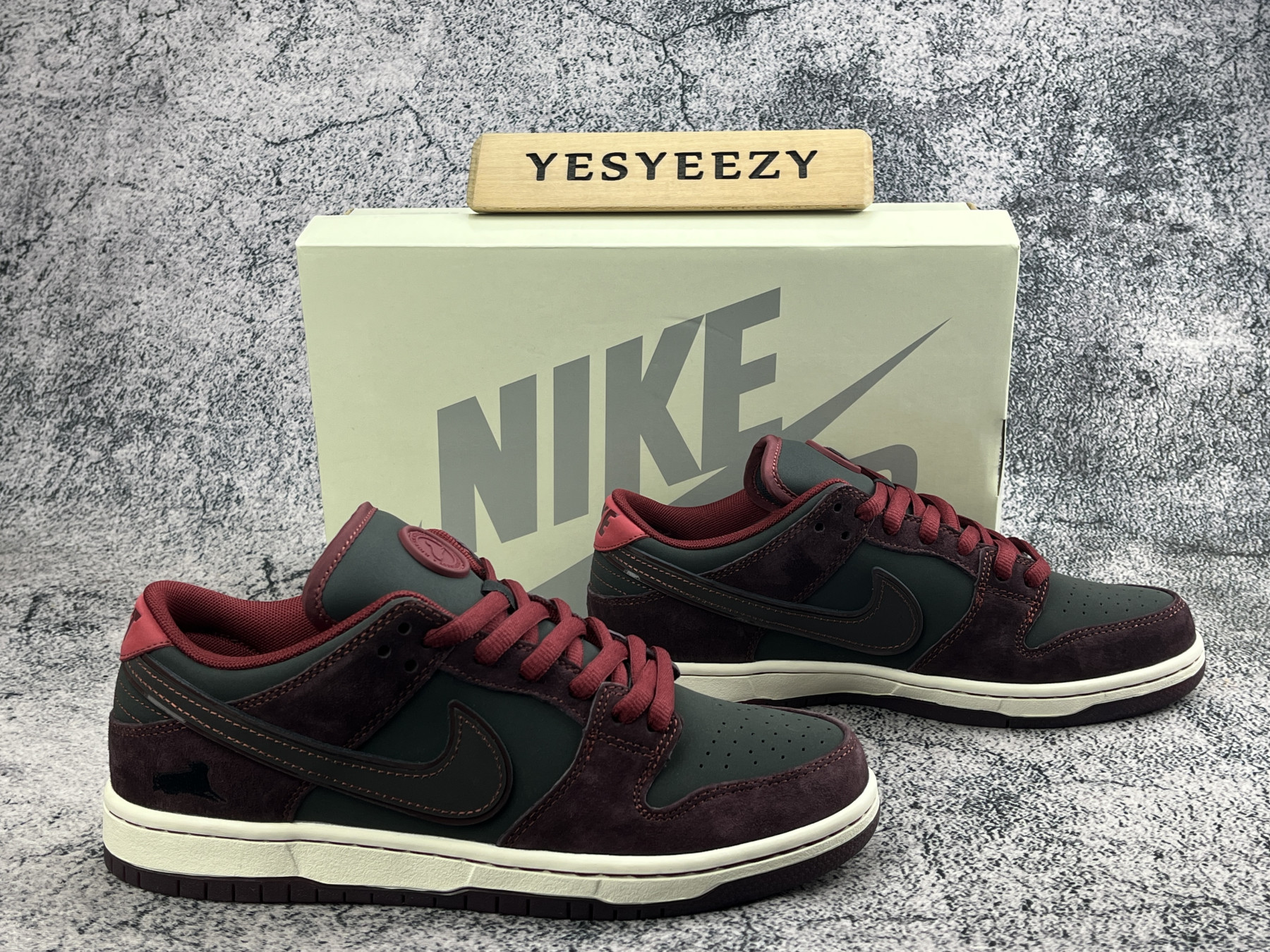 UA Nike SB Dunk Low